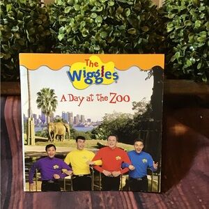 The wiggles a day at the zoo 2004 paperback